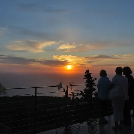 Отель Serenity Boutique